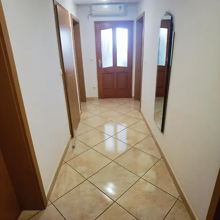 Domy Apartment Marinici (Primorsko-Goranska)