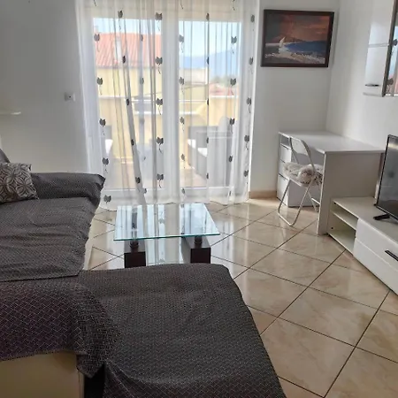 Domy Apartment Marinici (Primorsko-Goranska)