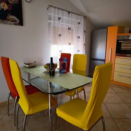 Apartment Domy Marinici (Primorsko-Goranska)